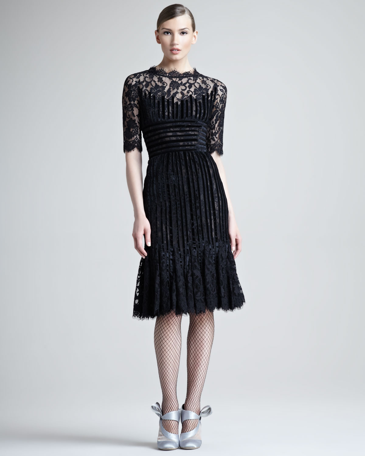 Lyst - Oscar De La Renta Chantilly Lacevelvet Dress in Black