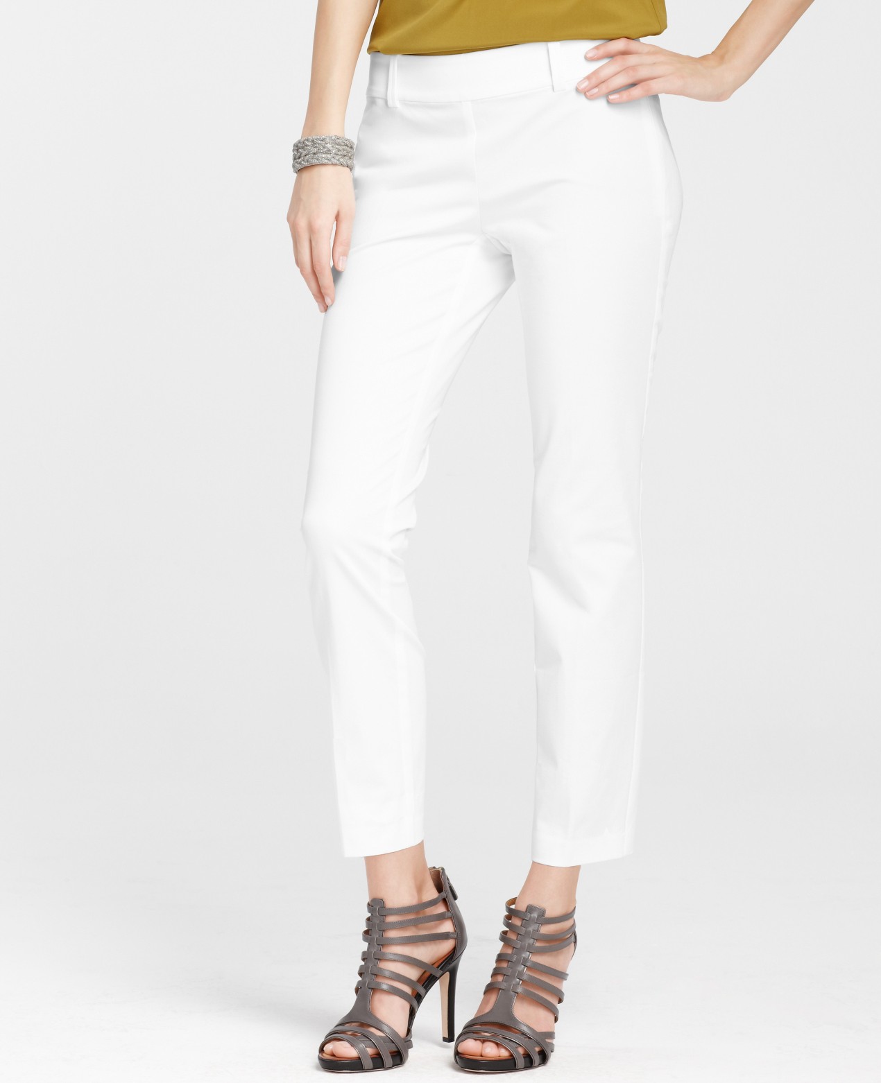 white crop pants