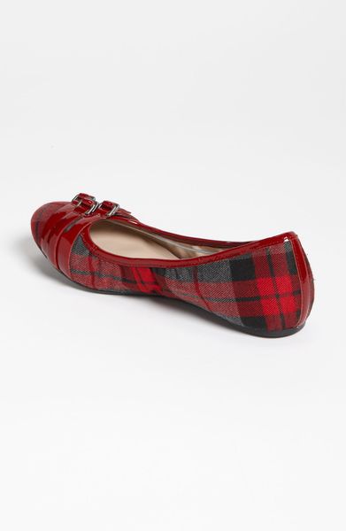 Franco Sarto Ariana Flat in Red (red multi plaid) | Lyst