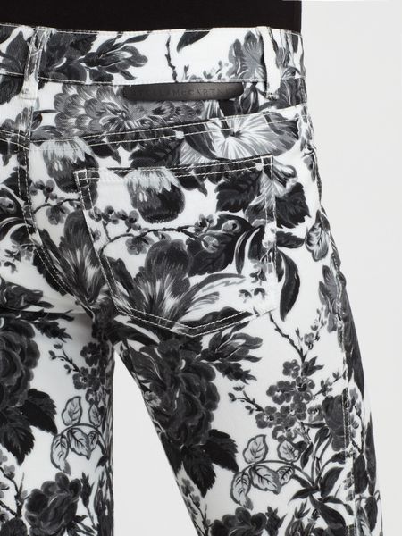 Stella Mccartney Floral Jeans in Floral (black) | Lyst