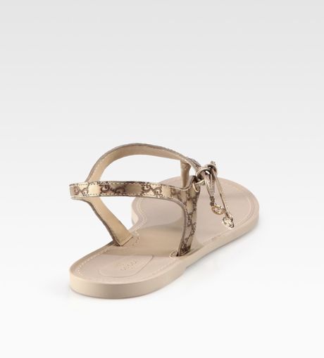 Gucci Katina Leather Thong Sandals in Gold (champagne) | Lyst