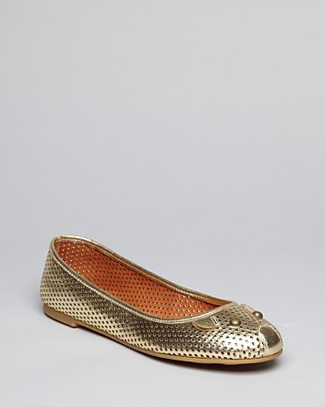 Marc By Marc Jacobs Mouse Ballerina Flats Perforated Metallic in Gold ...