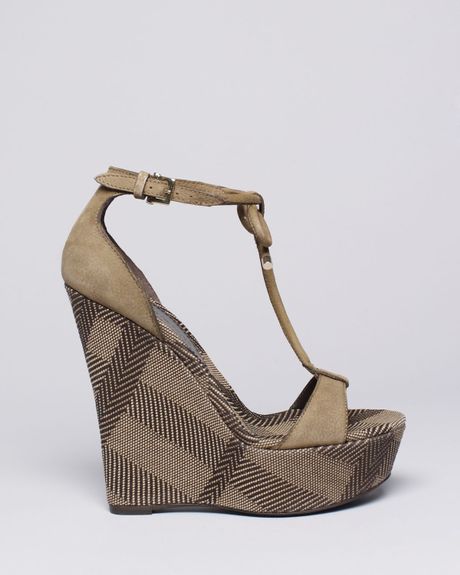 Burberry Platform Wedge Sandals Lingards in Brown (amber) | Lyst