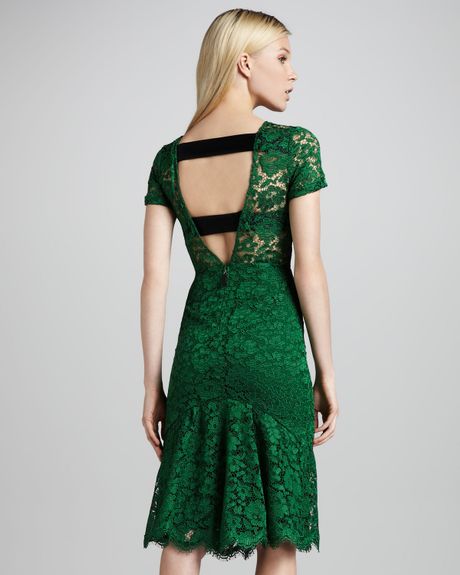 Burberry Prorsum Cutoutback Lace Dress in Green (kelly green) | Lyst