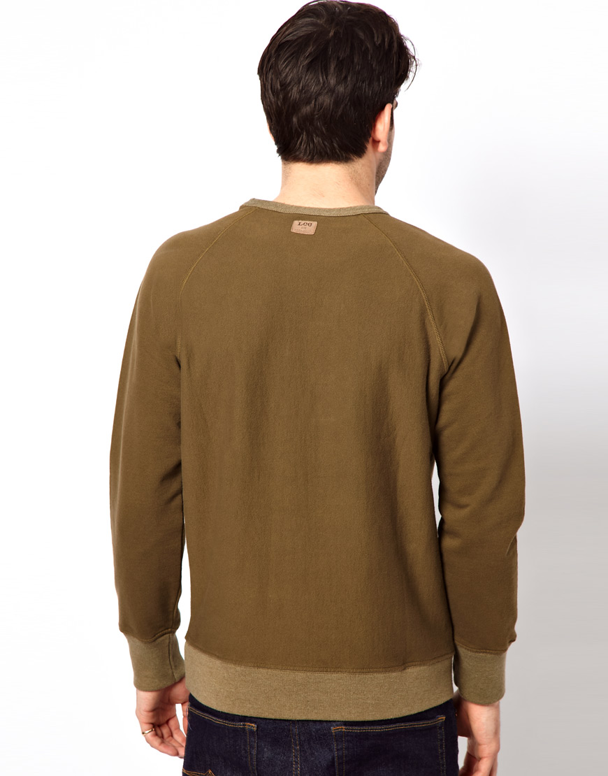 brown sweatshirt outfit men