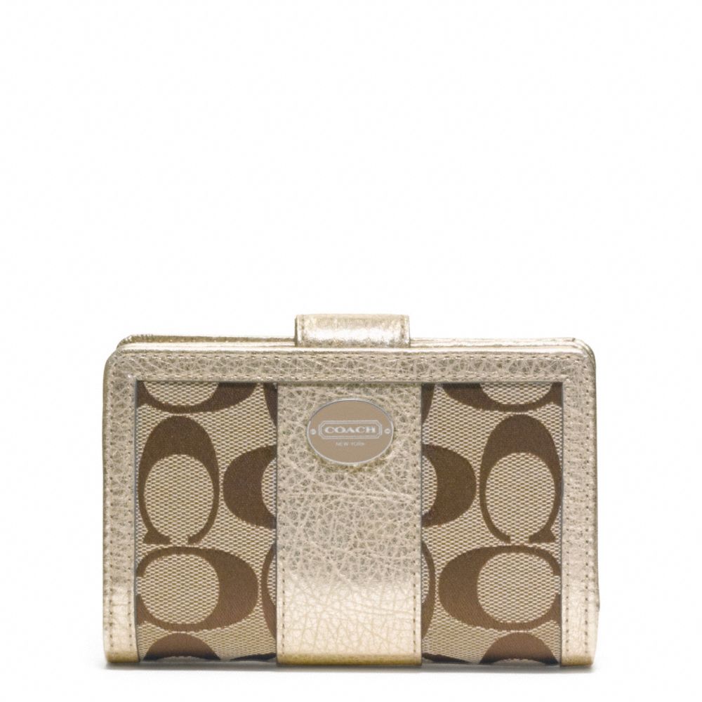 women's coach wallets