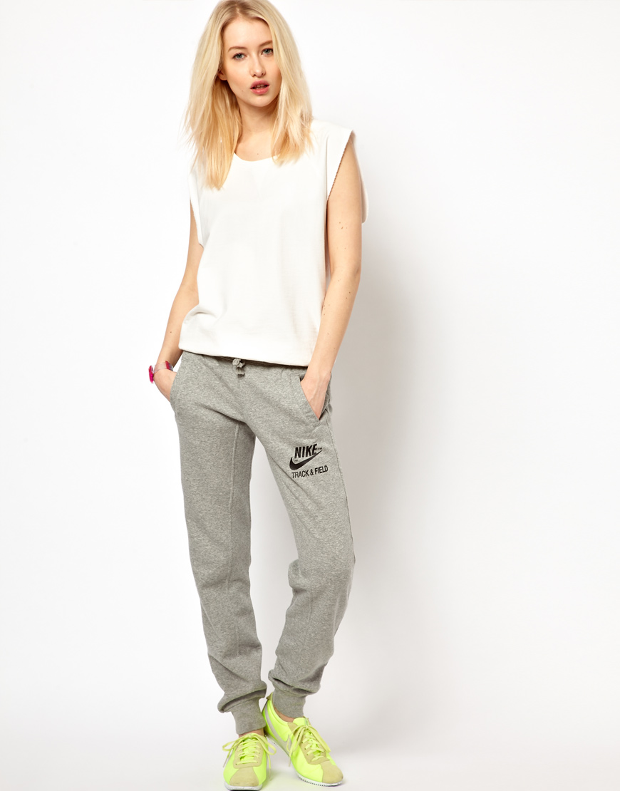 nike fitted track pants womens