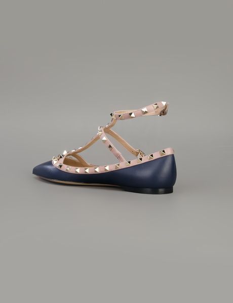 Valentino Rockstud Flat Sandal in Black (navy) | Lyst