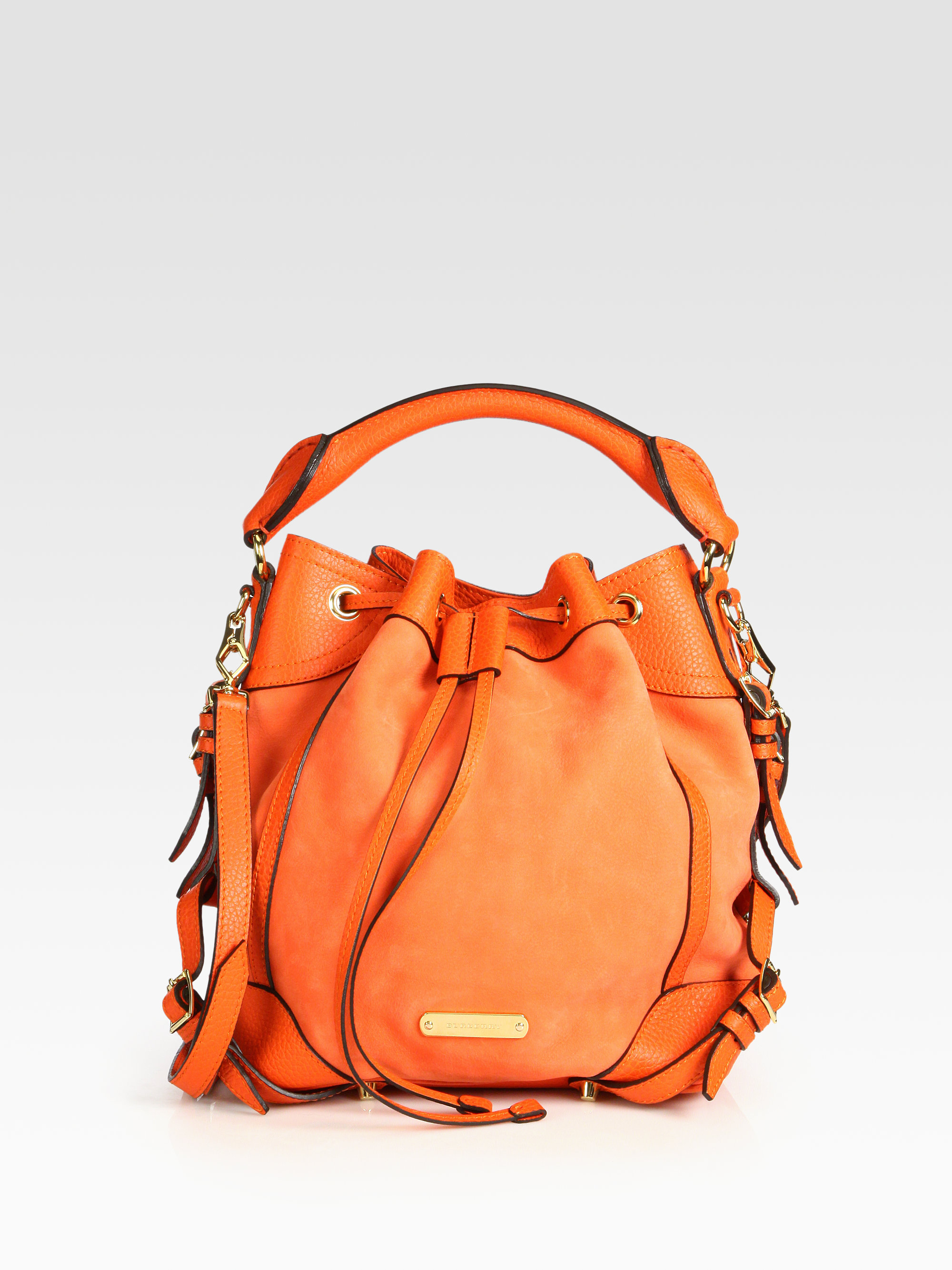 Burberry Penbury Small Bucket Bag in Orange | Lyst