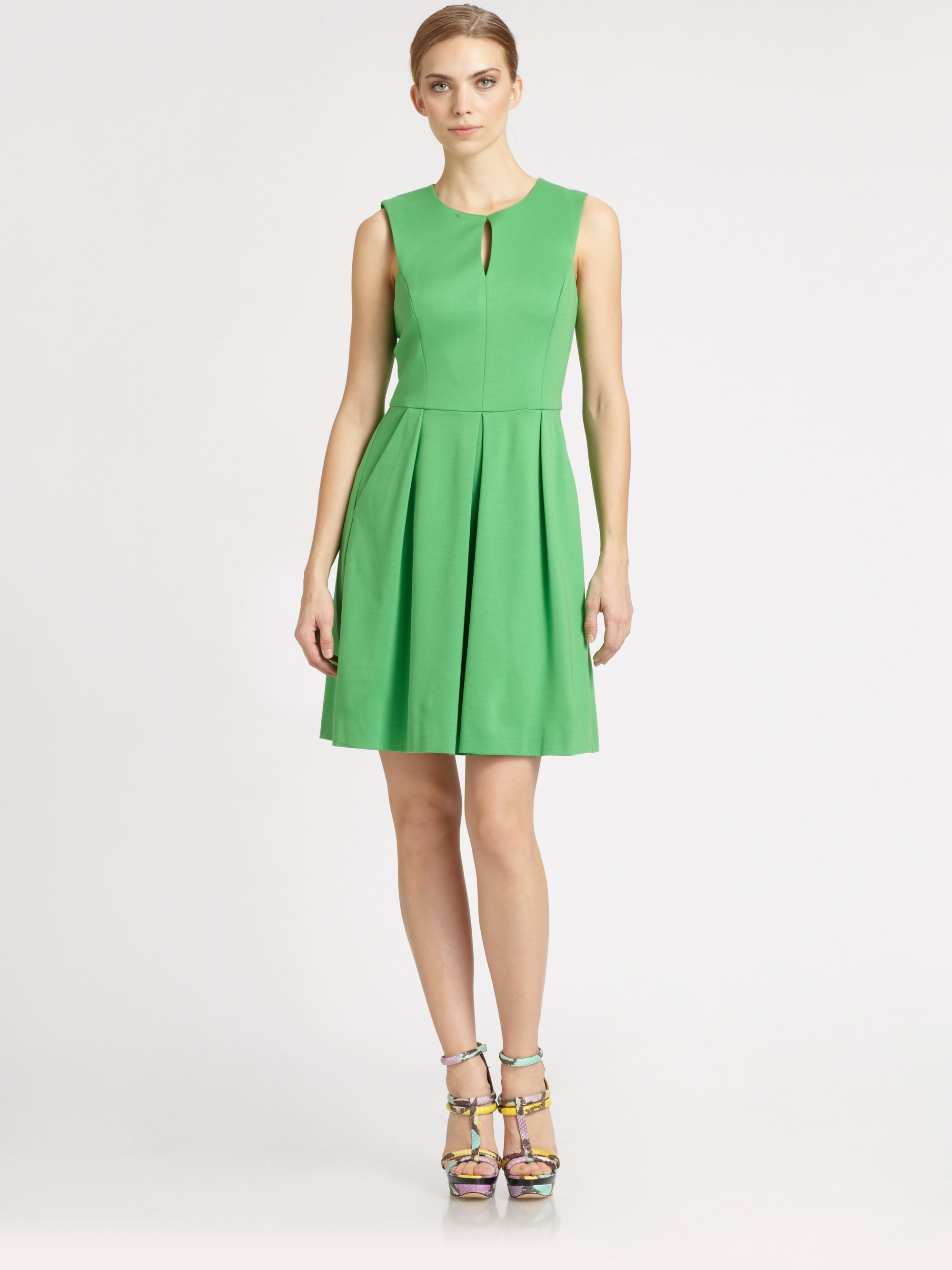 women dress kelly green shirt