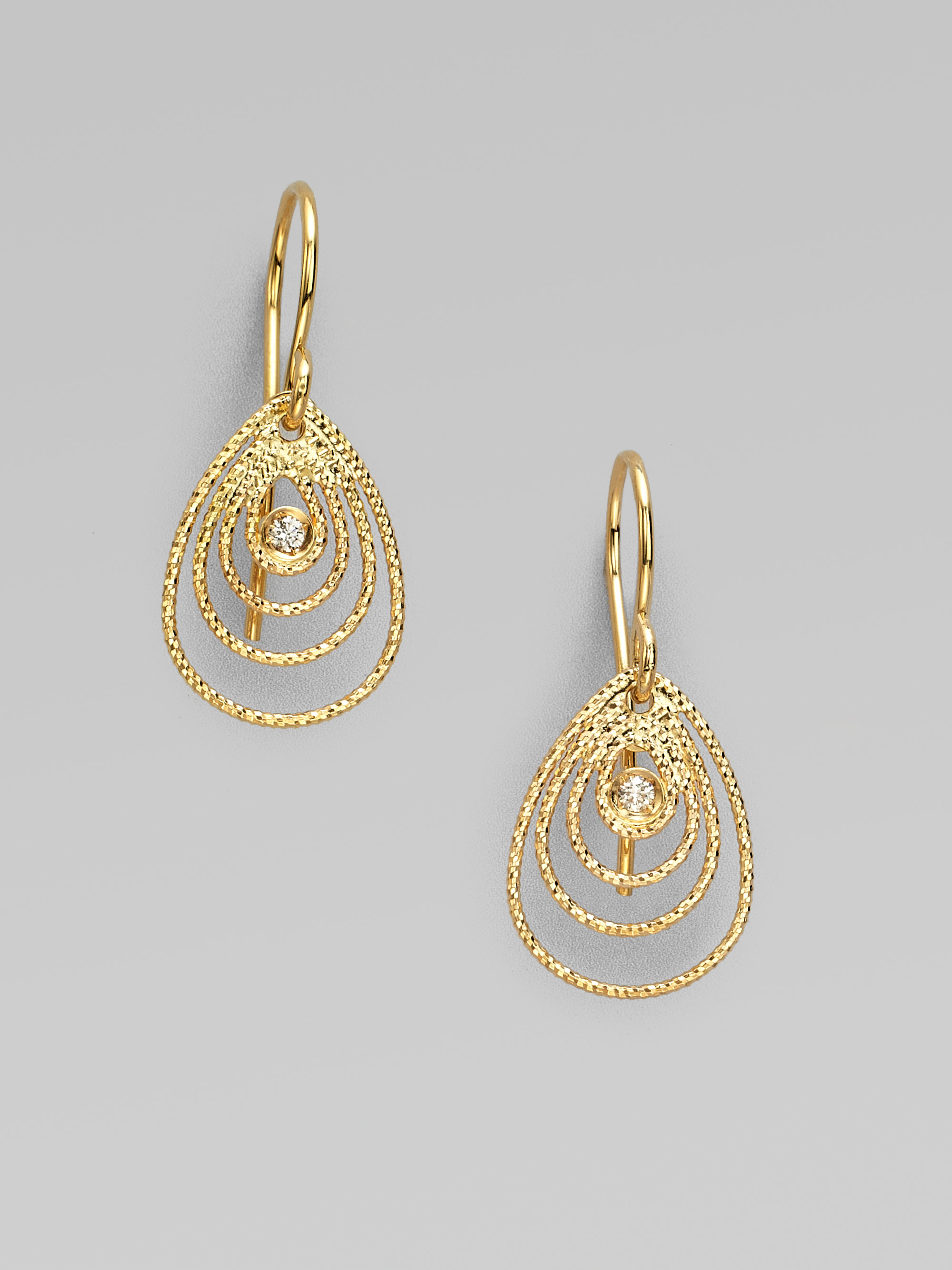 Lyst Roberto Coin Mauresque Diamond 18k Yellow Gold Teardrop Gallery