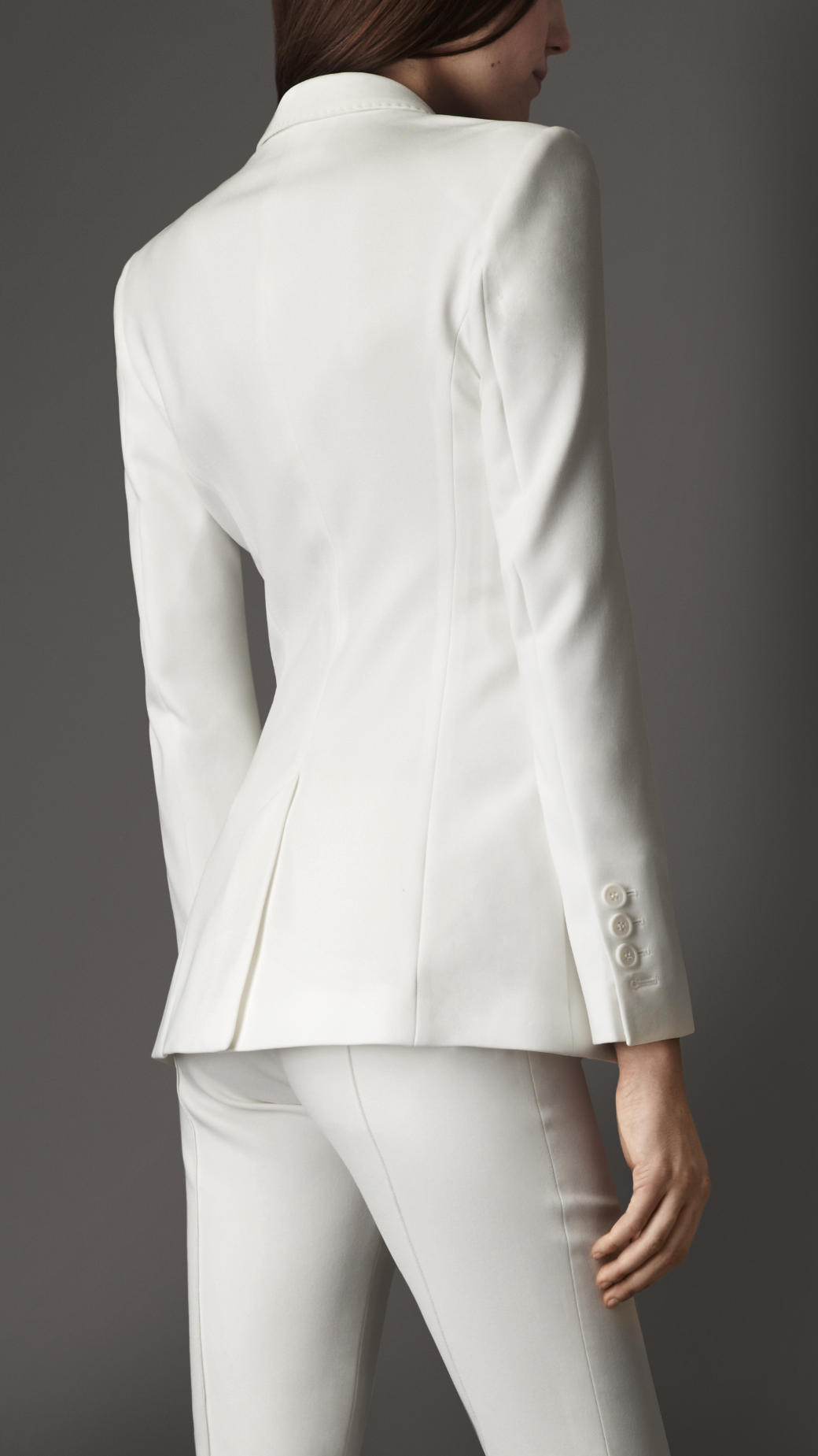 Find the perfect jackets and women's clothing at Ann Taylor. Shop our newest modern, flattering styles - perfect for workdays, weekends and everything between.
