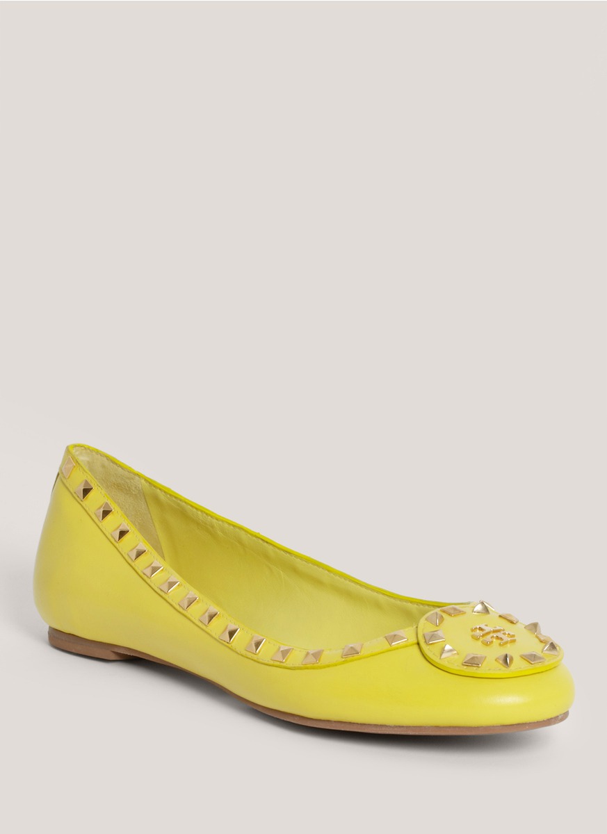 Tory Burch Dale Studded Ballerina Flats in Yellow | Lyst