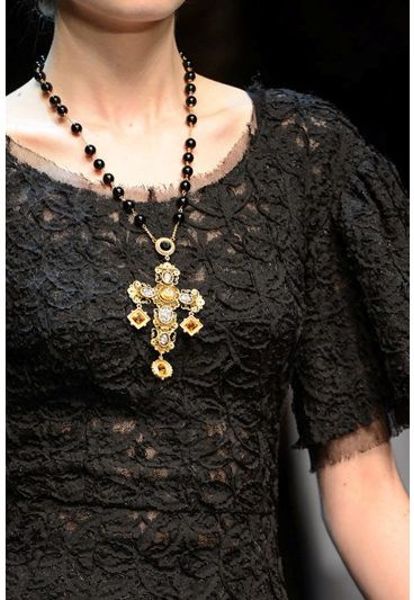 Dolce & Gabbana Short Rosary Necklace in Gold | Lyst