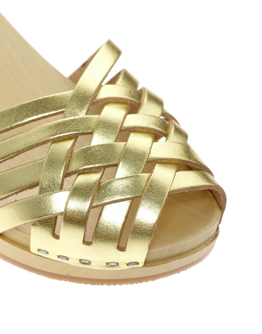 Swedish hasbeens Braided Gold Low Wedge Sandals in Metallic | Lyst