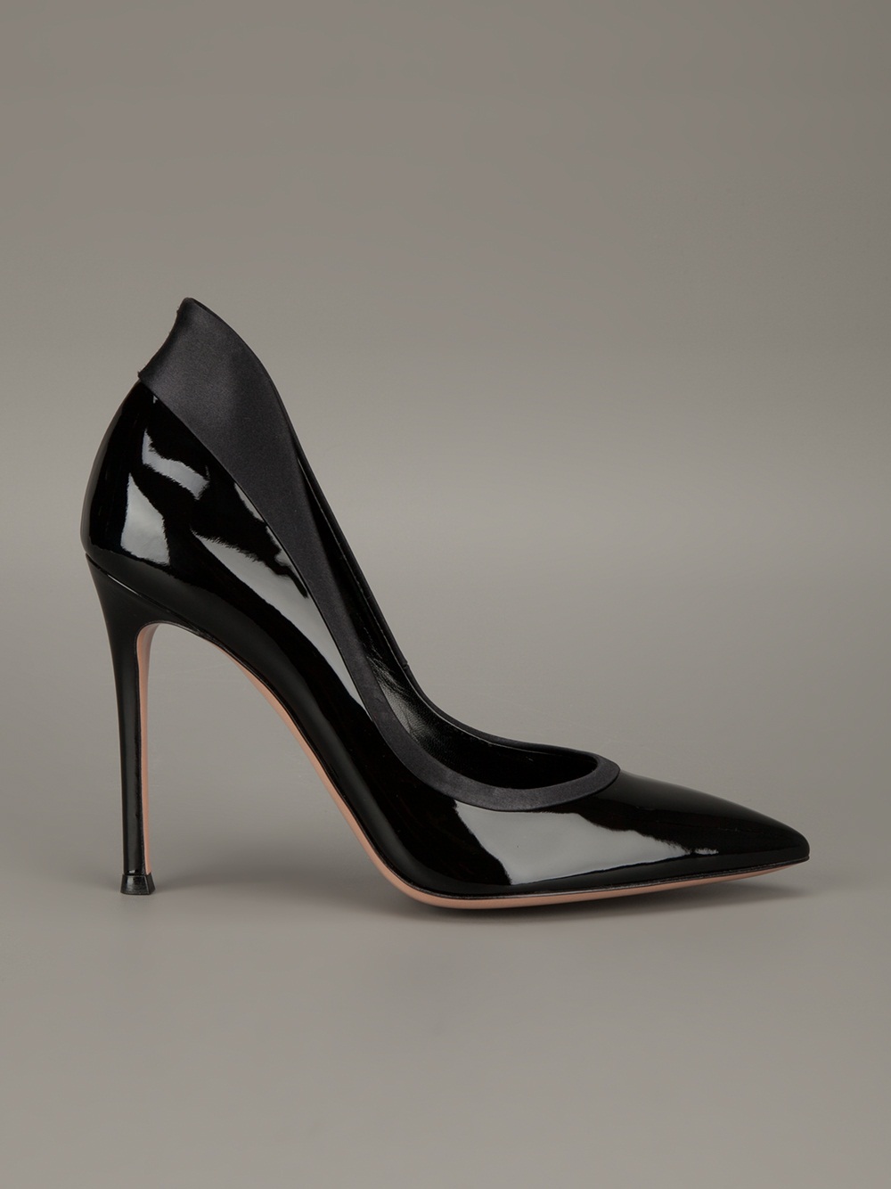 Gianvito rossi Patent Pump in Black Lyst