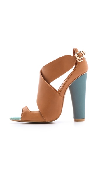 cynthia rowley shoes sandals