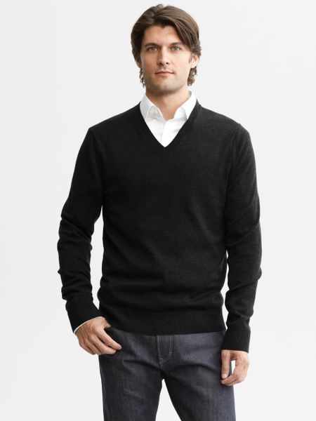 Banana Republic Extra Fine Merino Wool V Neck Sweater in Black for Men ...