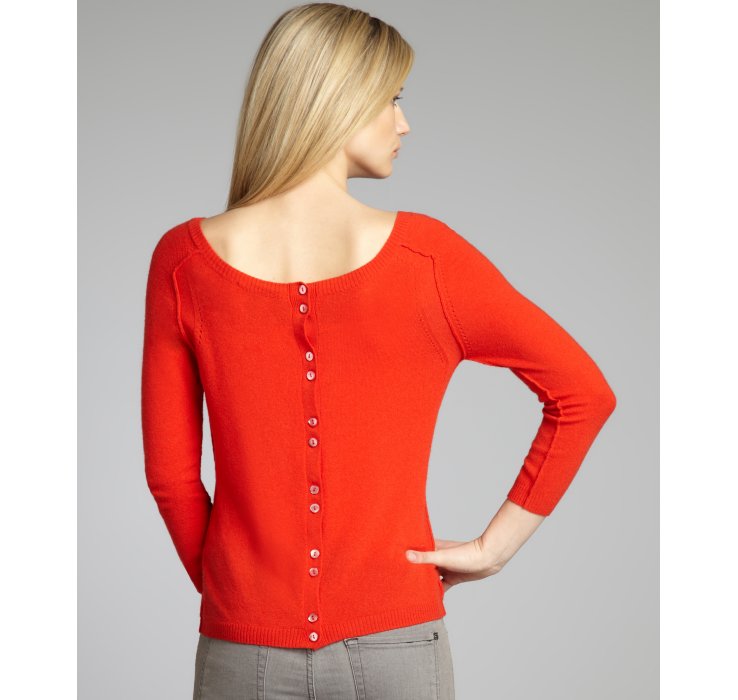 Autumn cashmere Tomato Cashmere Knit Button Back Sweater in Red | Lyst