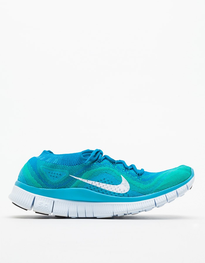 nike turquoise laces