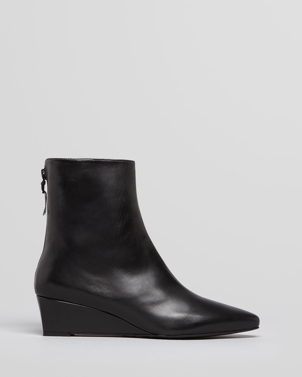 stuart weitzman pointed toe flat
