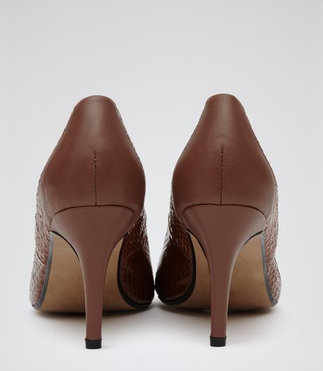 Reiss Dani Textured Two Tone Court Shoes in Brown (TAN) | Lyst