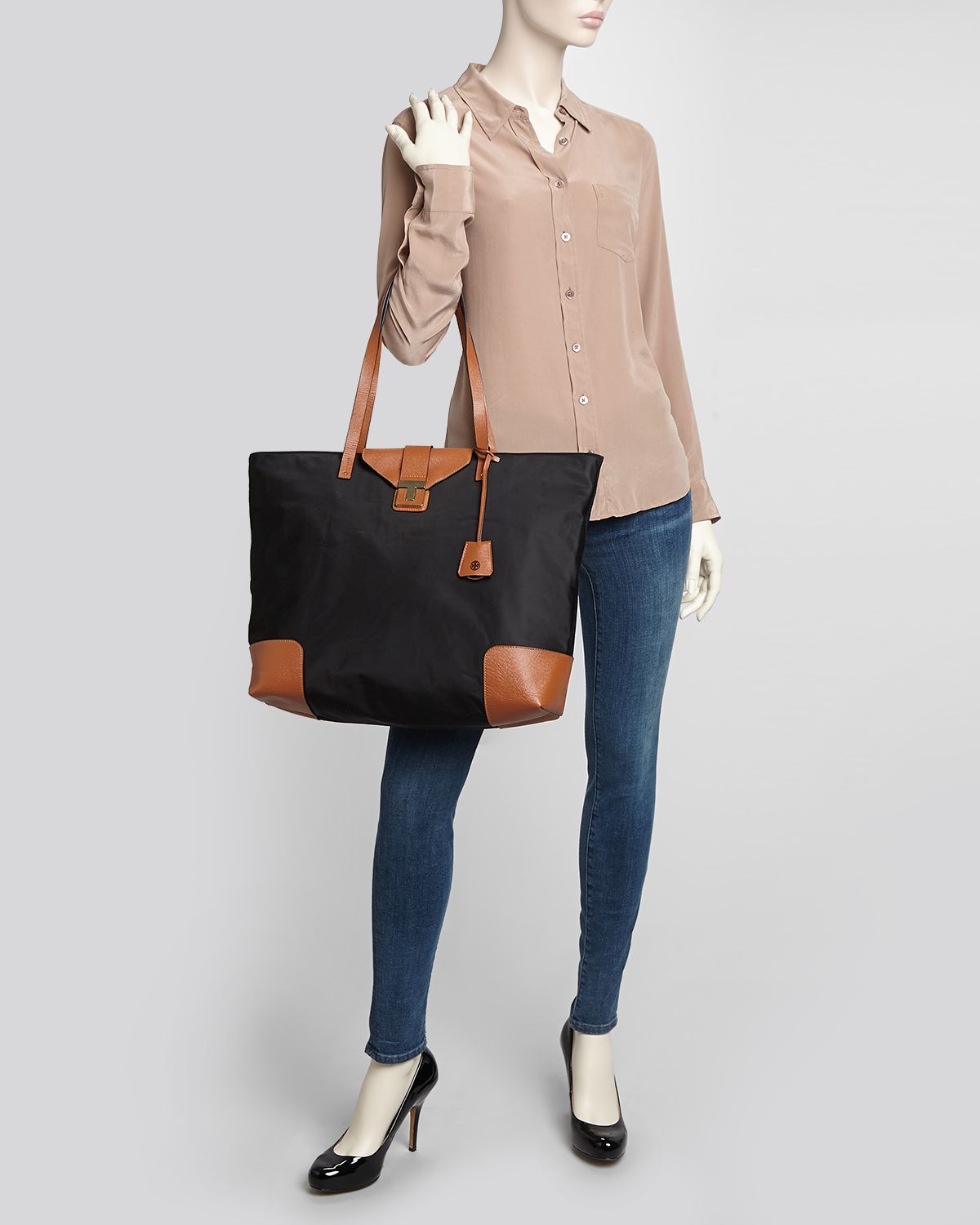 Tory Burch Tote Penn Zip Top Large Nylon in Black Lyst