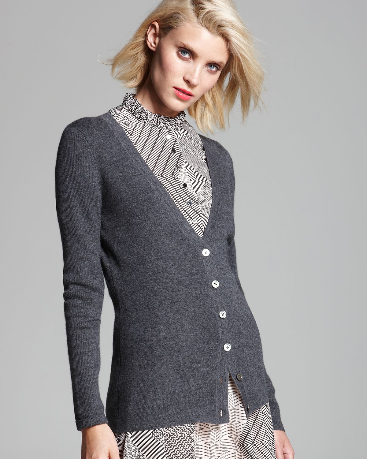 C By Bloomingdale's Fine Gauge Cashmere Cardigan in Gray (Charcoal) | Lyst