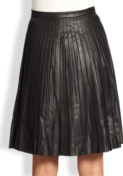 Theory Alcine Pleated Leather Skirt in Black | Lyst