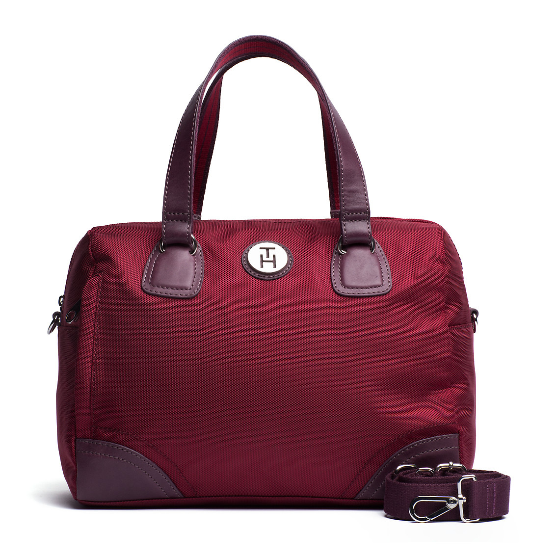 Tommy Hilfiger Minnie Duffle Bag in Red (berry red) | Lyst