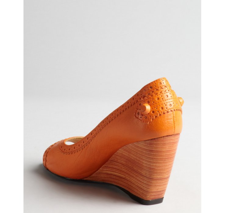 tooled leather pumps