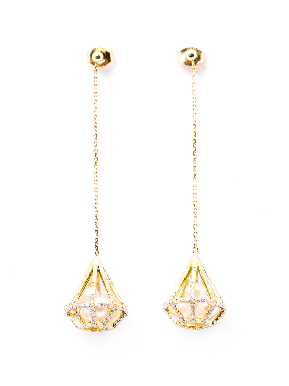 Lyst Melanie Georgacopoulos Diamond Pearl Yellow Gold Drop Gallery