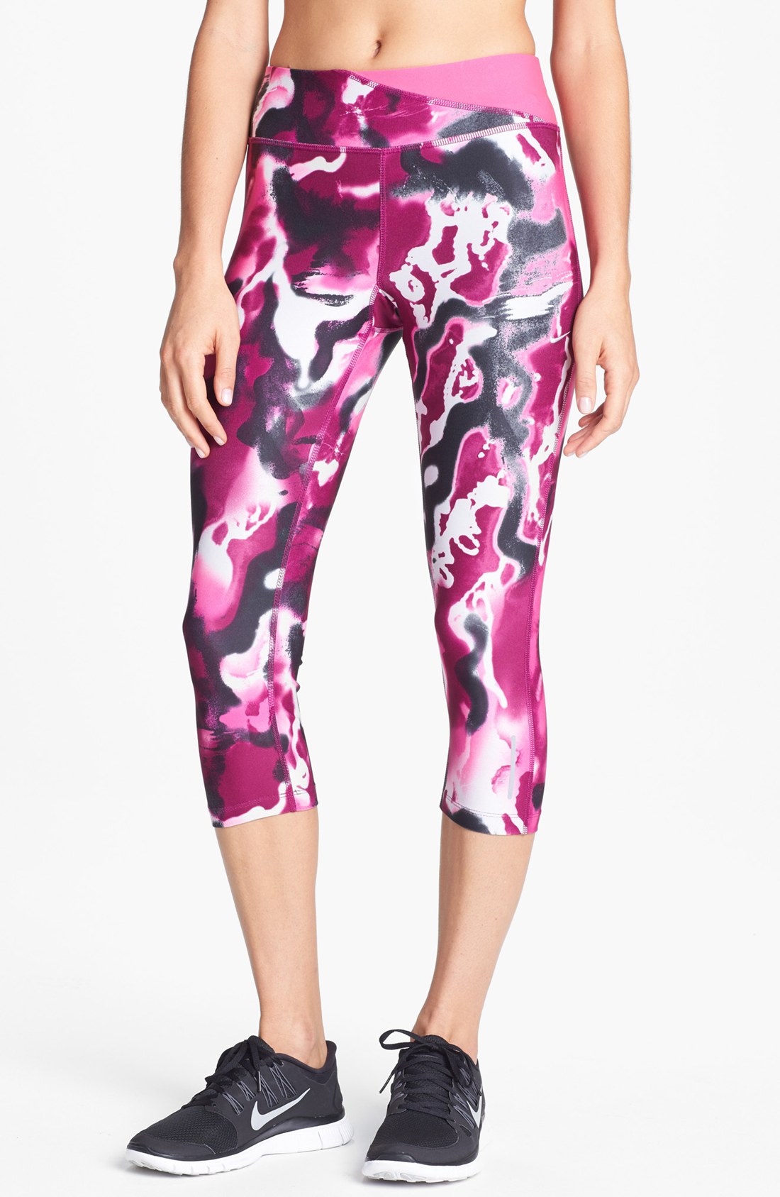 Nike Twisty Print Crop Running Pants in Pink (Pink Foil Print) | Lyst