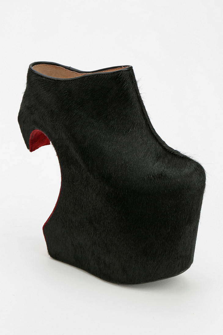 urban outfitters black leather boots