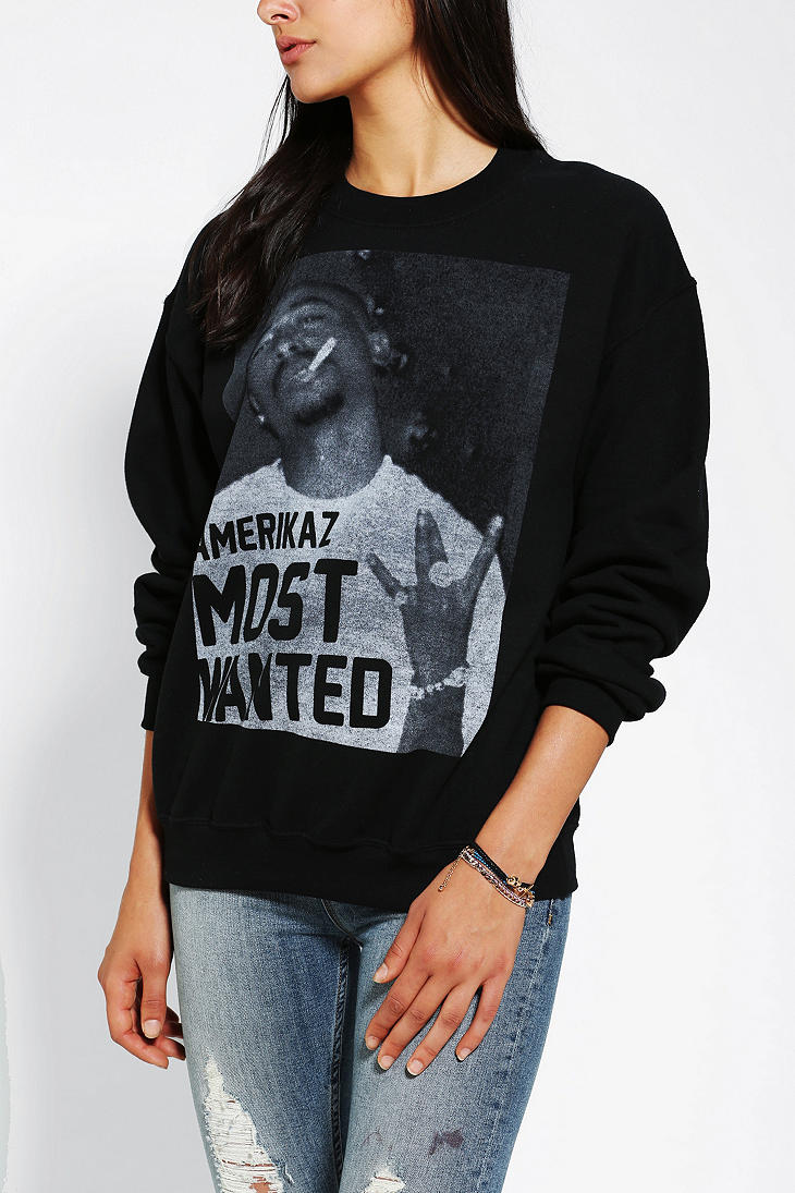 tupac shirts urban outfitters