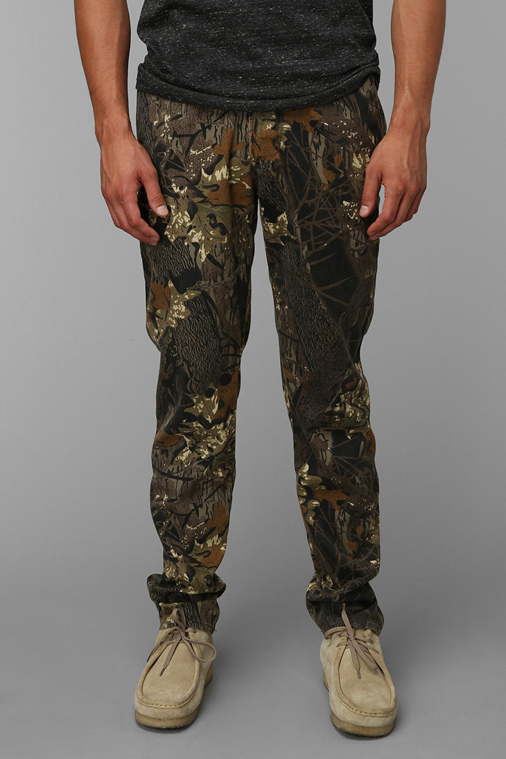 supreme brooklyn camo pants