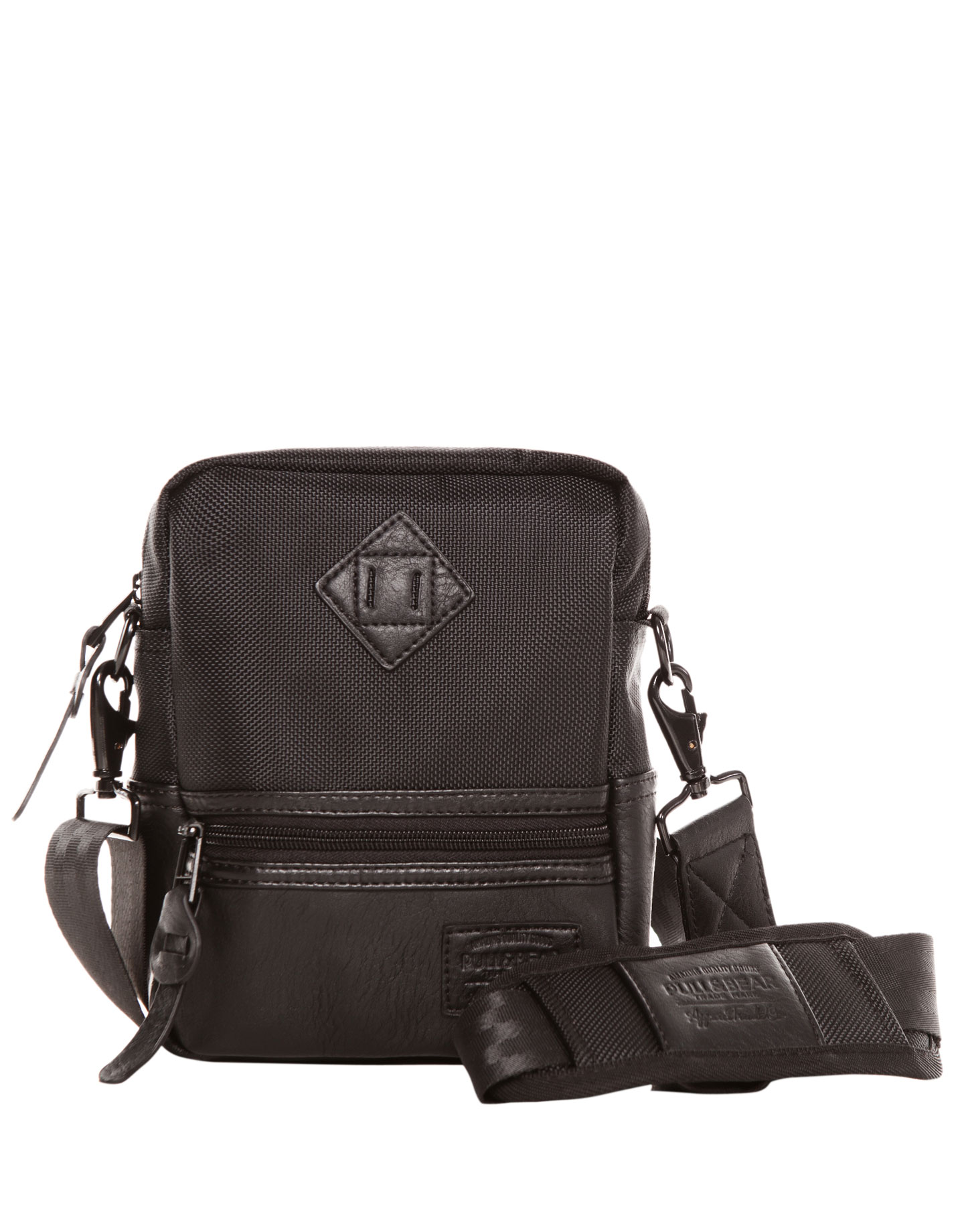 Pull&bear Sporty Messenger Bag in Black for Men | Lyst