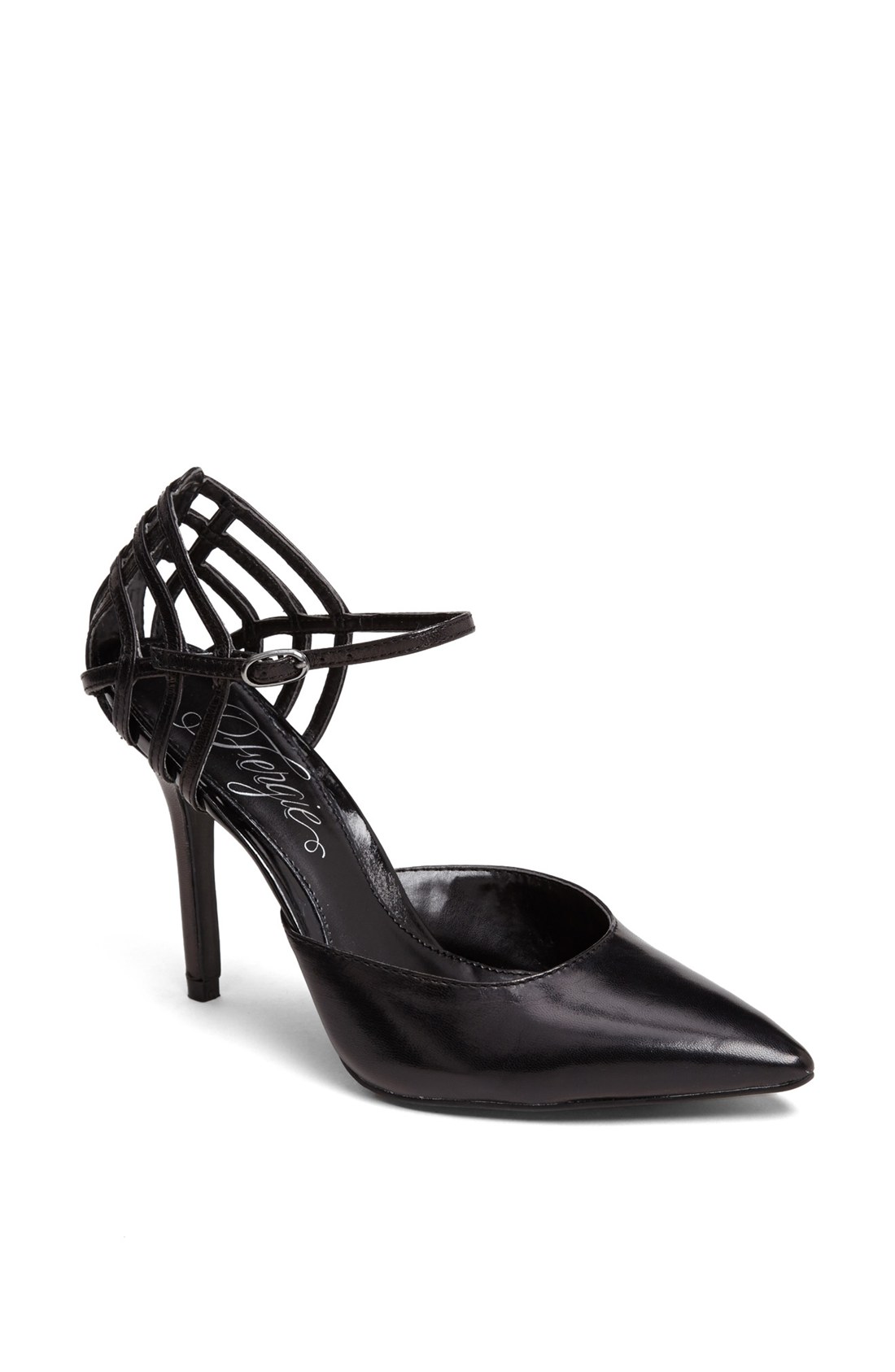 Fergie Gardenia Pump in Black | Lyst