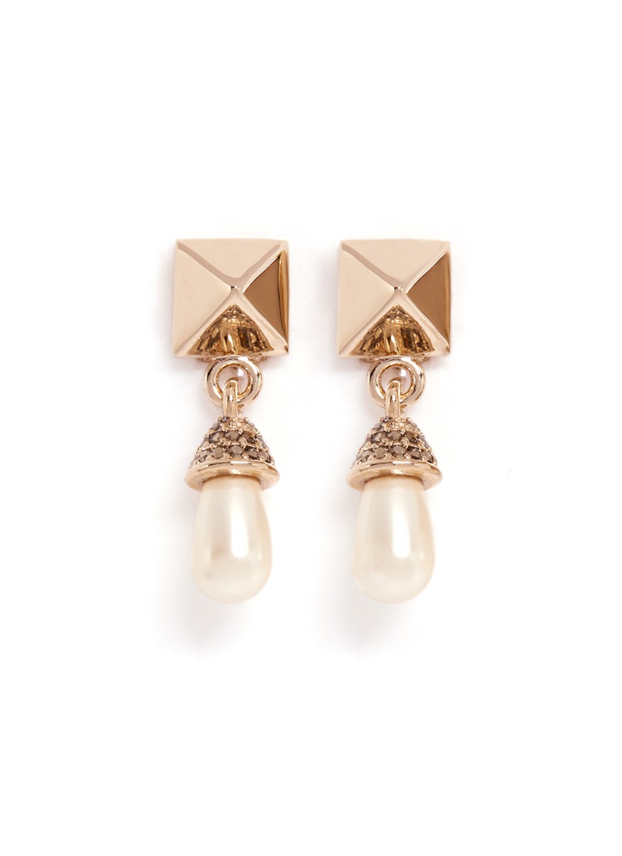 Lyst - Valentino Rockstud Pearl Drop Earrings in Metallic
