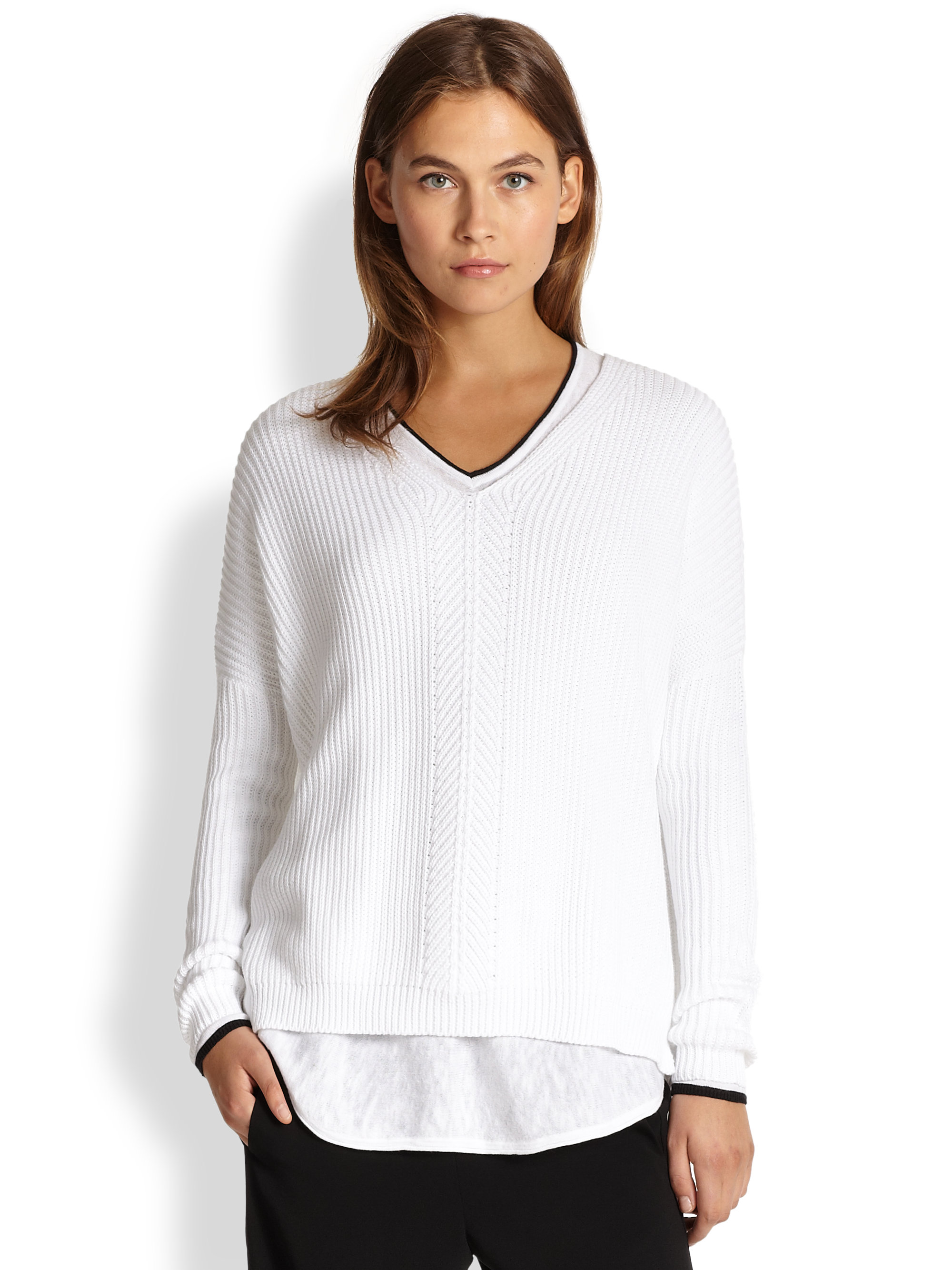 Vince Directionally Ribbed Cotton Sweater in White | Lyst