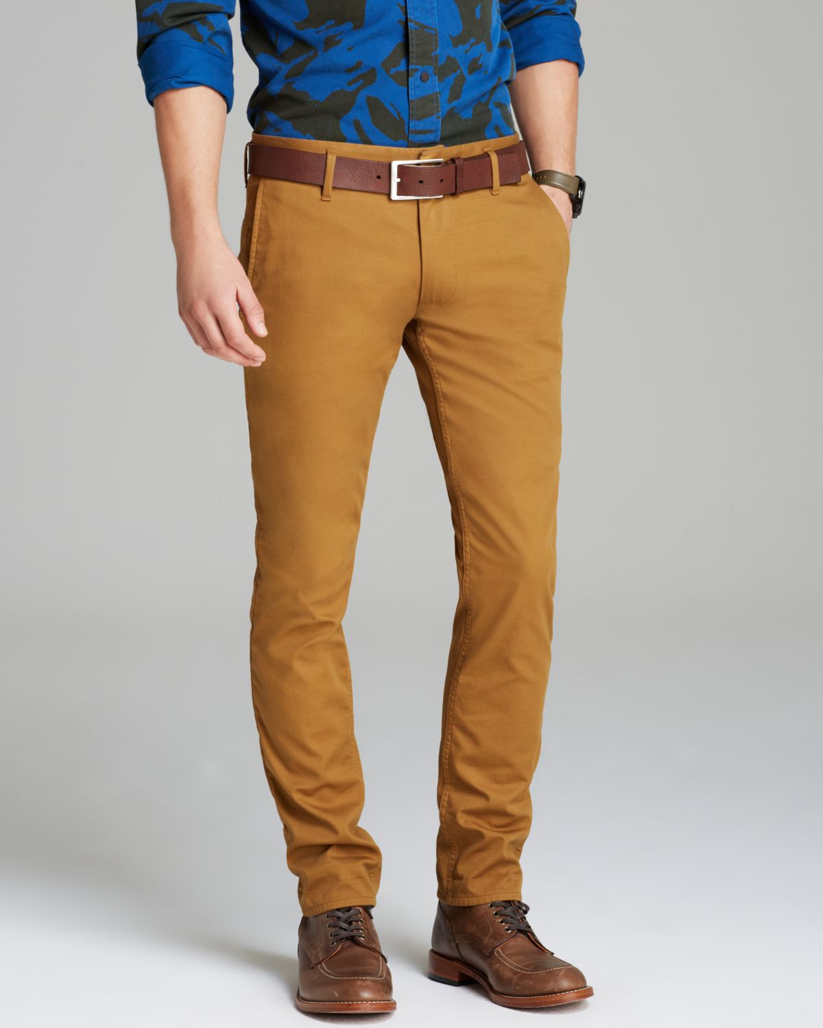 List 92+ Pictures How To Wear Brown Pants Mens Sharp