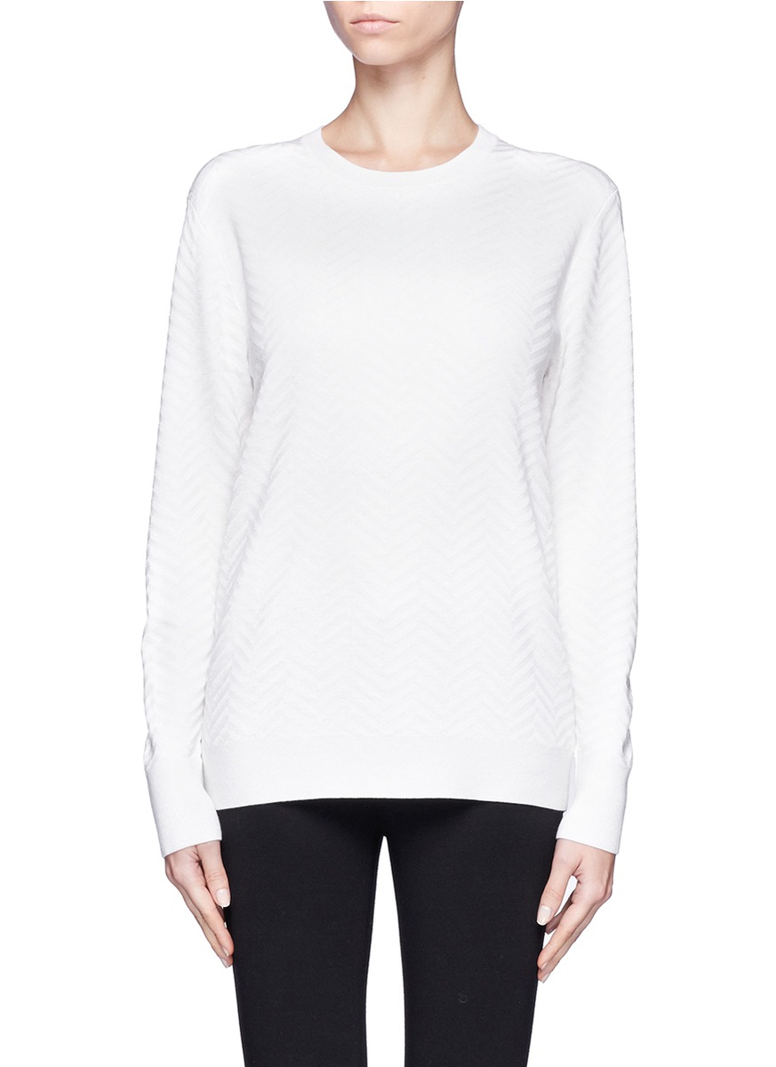 Theory Hannalor Herringbone Wool Blend Sweater in White | Lyst