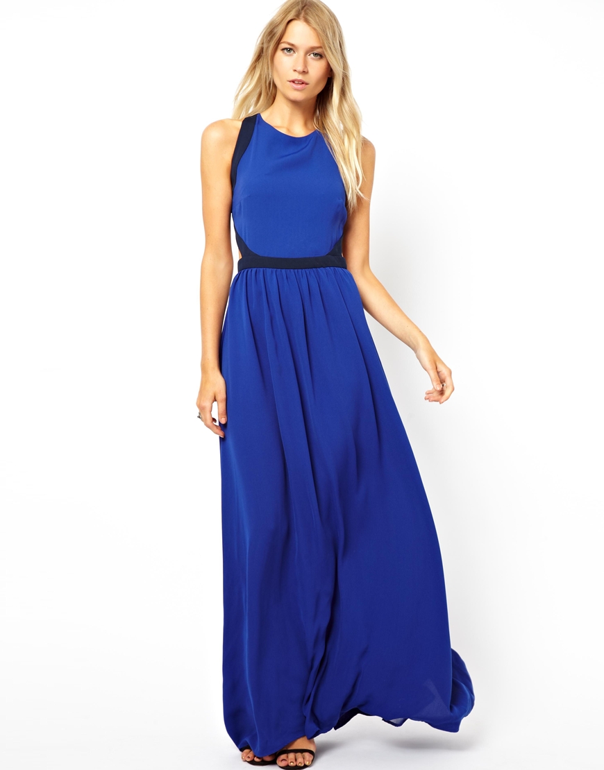 Chic Fashion: Party Dresses Evening Dresses. QUIZ's collection of autumn/winter evening dresses is filled with the latest styles for the months ahead. Show off your pins in an asymmetrical short dress, keep it classy wearing a halterneck maxi, or take it to the floor with an embellished fishtail.