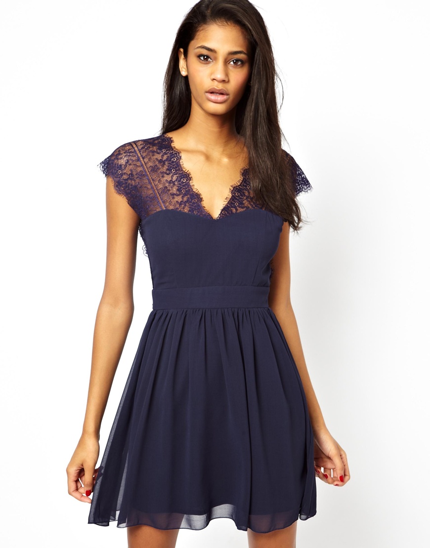 Lyst - Elise Ryan Lace Skater Dress With Scallop Back in Blue