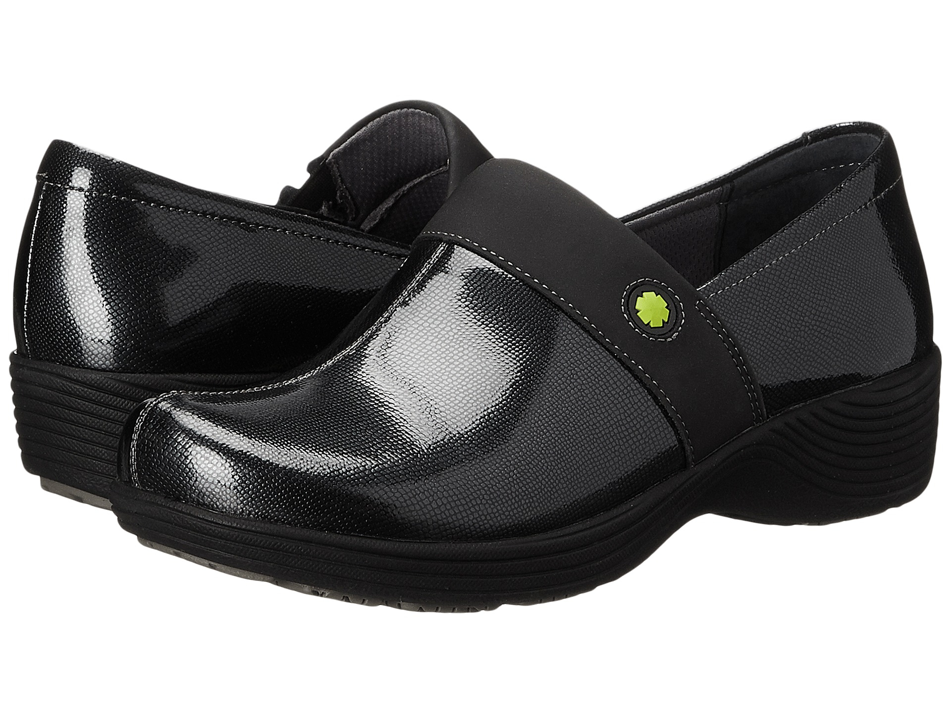 danskin work shoes