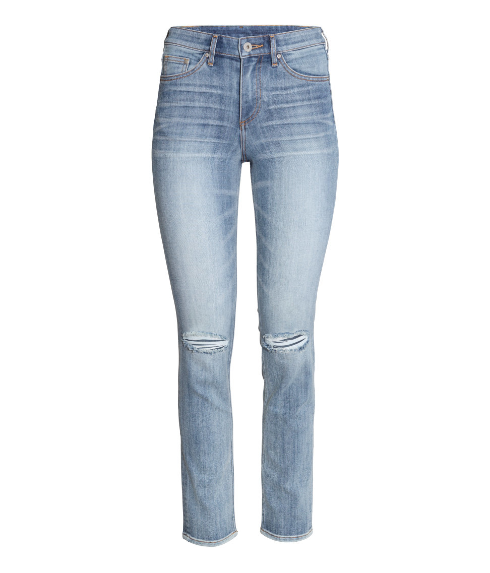 Selection of top brands for the entire family BlueJeans is the world's leader in cloud video conferencing. Easily and securely hold live video calls, webinars, conference calls, and online meetings.