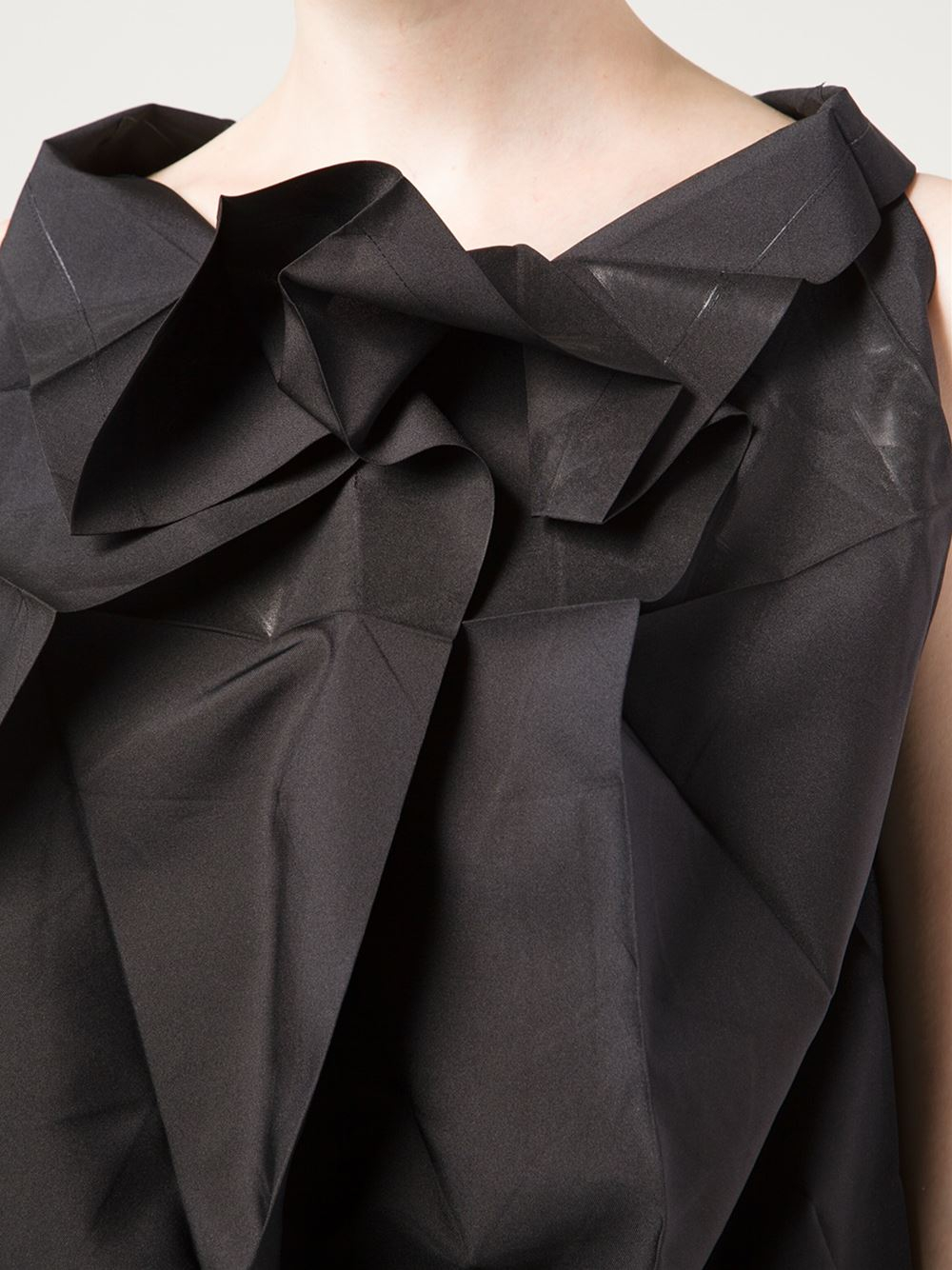 132 5. issey miyake Origami Style Sleeveless Top in Black | Lyst