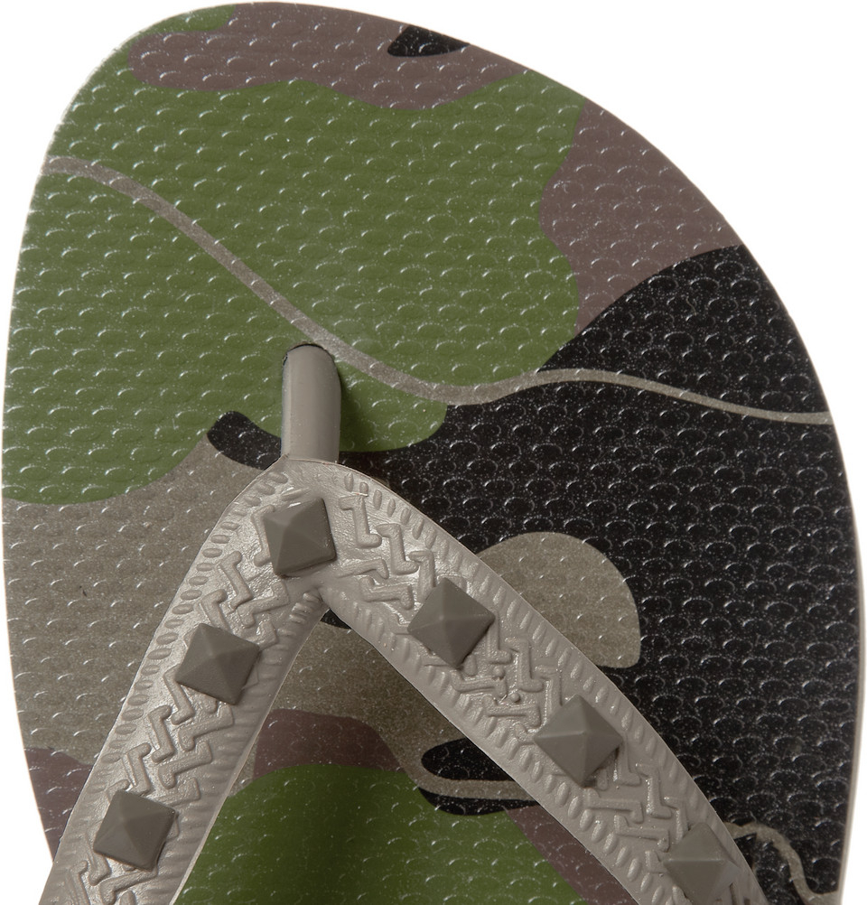 valentino flip flops men's