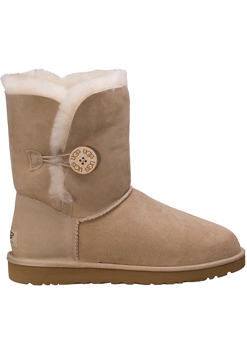 how much are uggs with buttons how much are uggs with buttons