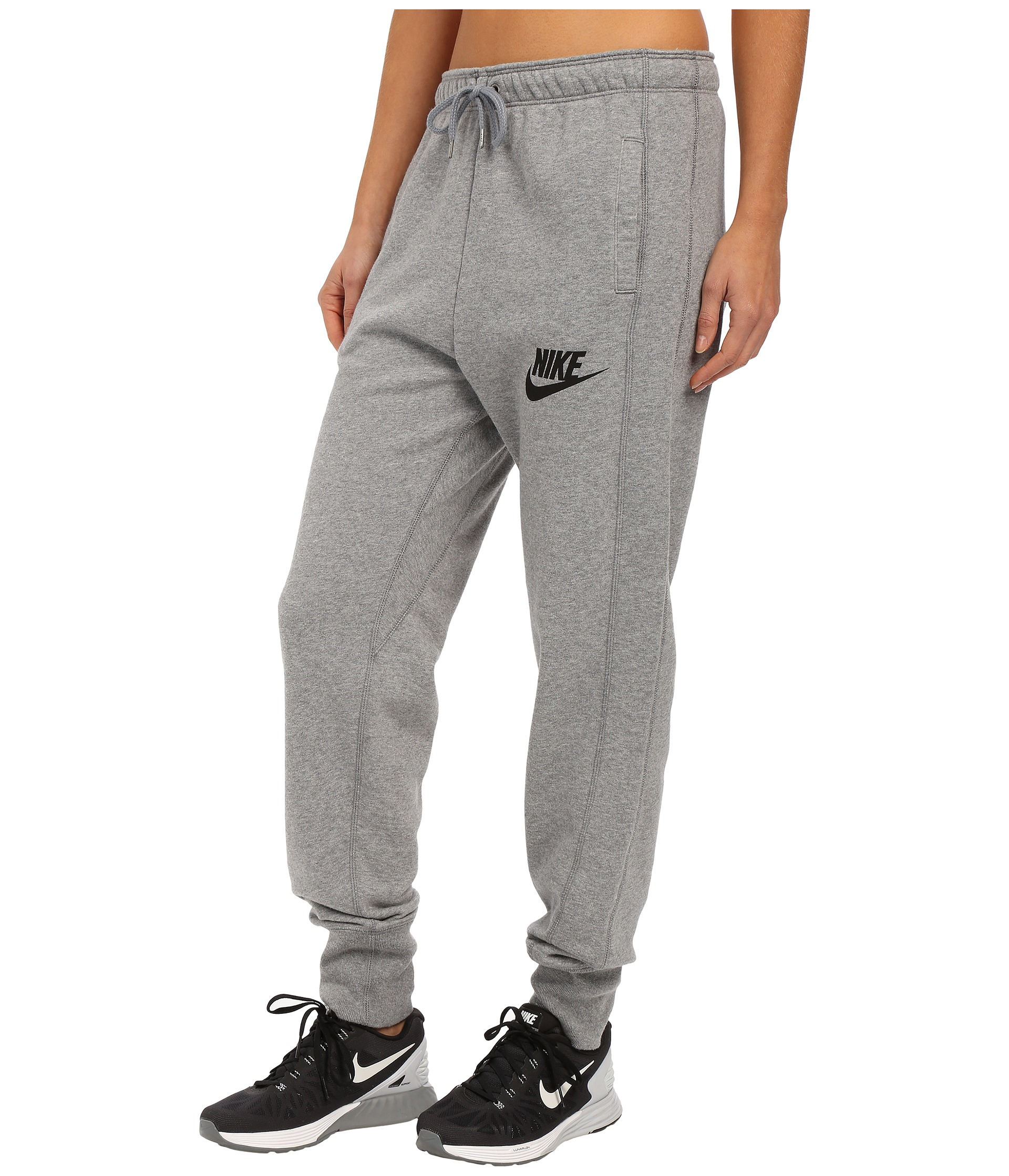 Nike Rally Jogger Sweatpant in Gray for Men - Lyst